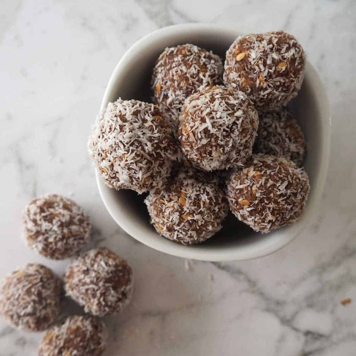 CHOCOLATE COCONUT PROTEIN BALLS